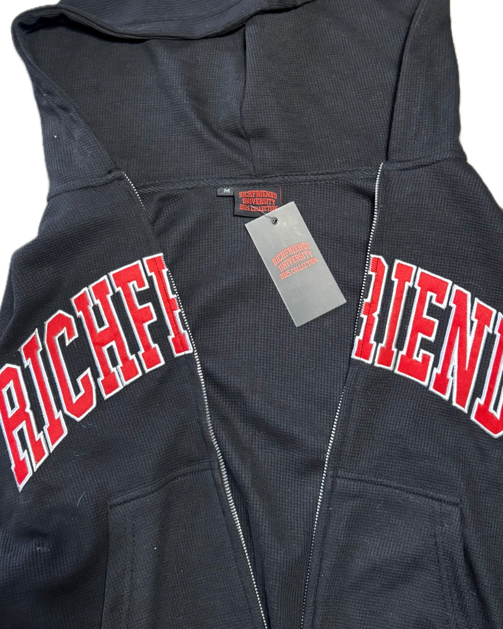 The “Gaufré” Thermal Zip-Up